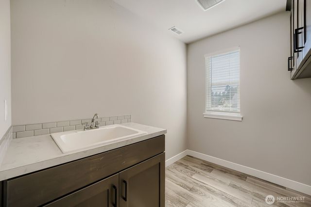 6801 165th Street Ct E, Puyallup, WA 98375