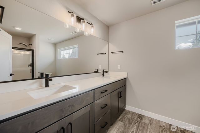 6801 165th Street Ct E, Puyallup, WA 98375