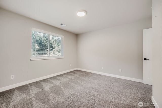 6801 165th Street Ct E, Puyallup, WA 98375