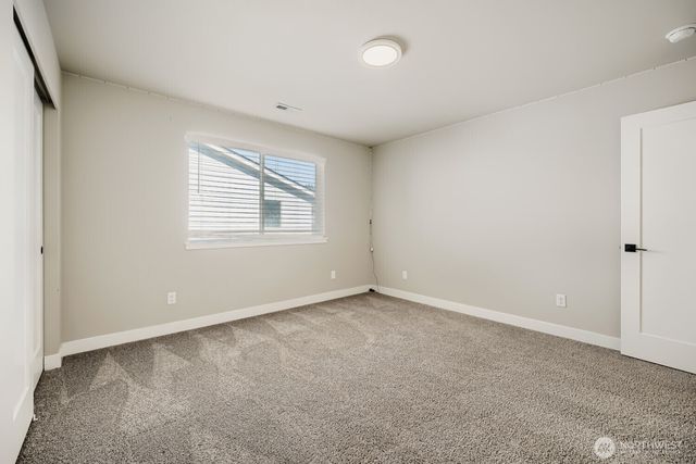 6801 165th Street Ct E, Puyallup, WA 98375