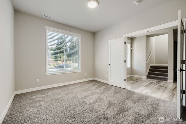 6801 165th Street Ct E, Puyallup, WA 98375