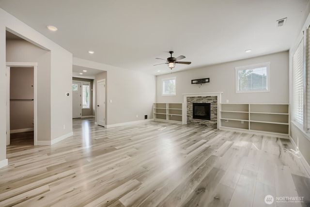 6801 165th Street Ct E, Puyallup, WA 98375