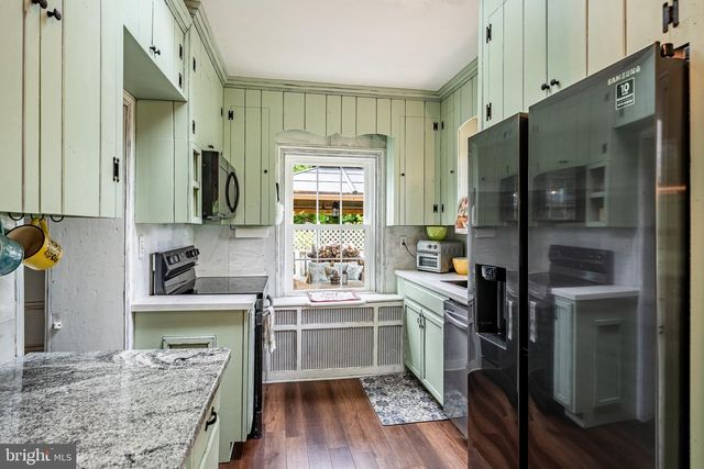 29 E MAIN ST, Newark, DE 19702
