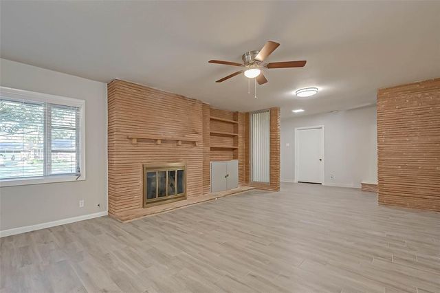 2511 Maroneal Street, Houston, TX 77030