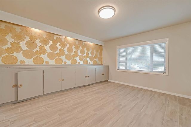 2511 Maroneal Street, Houston, TX 77030