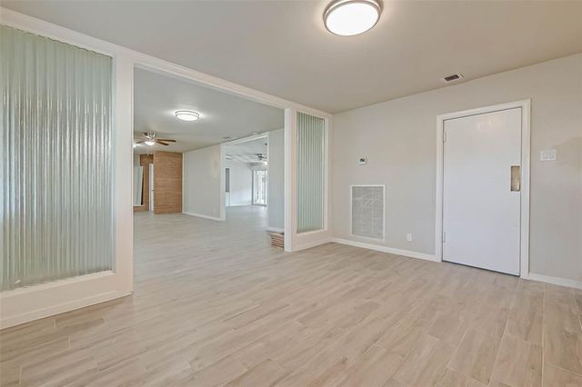 2511 Maroneal Street, Houston, TX 77030