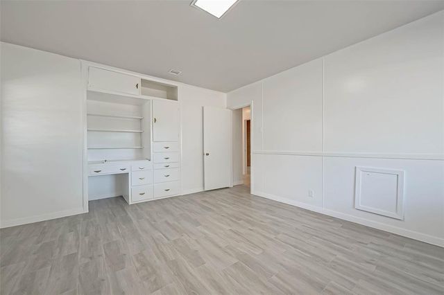 2511 Maroneal Street, Houston, TX 77030