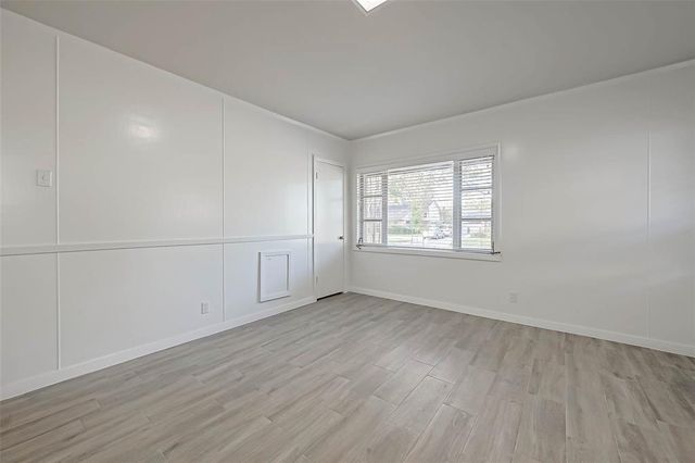 2511 Maroneal Street, Houston, TX 77030