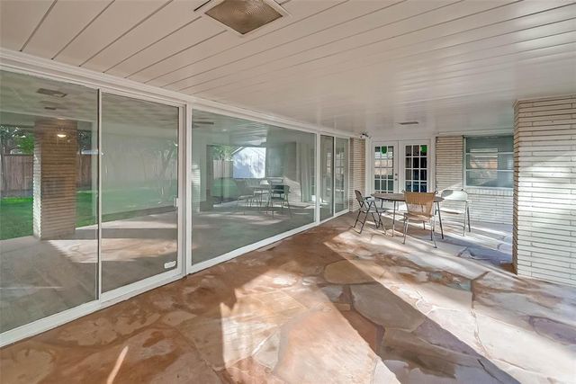 2511 Maroneal Street, Houston, TX 77030