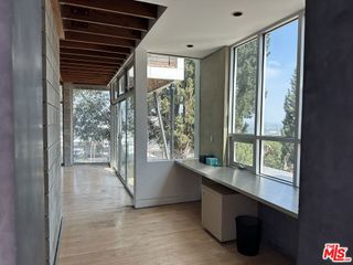 3800 Sunswept Drive, Studio City, CA 91604