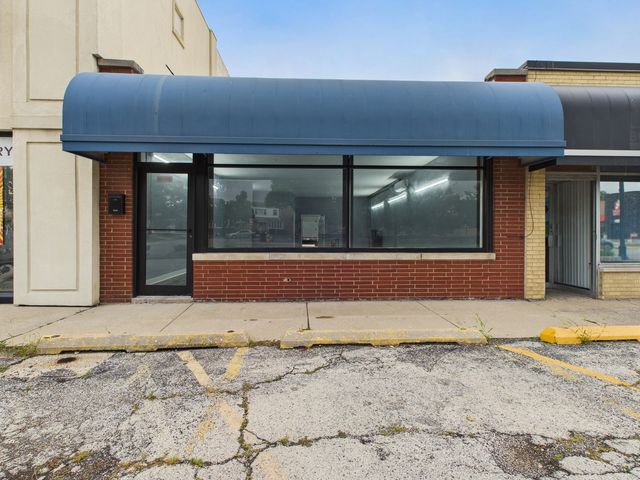 8113 N Milwaukee Avenue, Niles, IL 60714