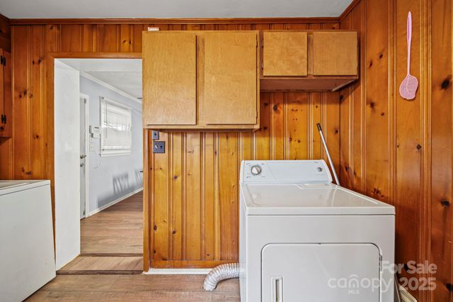 1703 E Perry Street, Gastonia, NC 28054