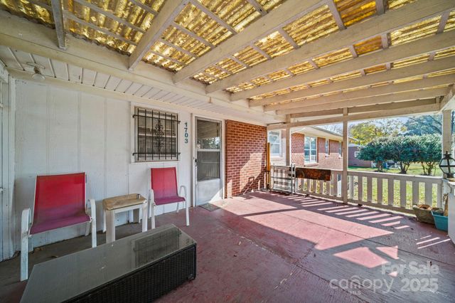 1703 E Perry Street, Gastonia, NC 28054