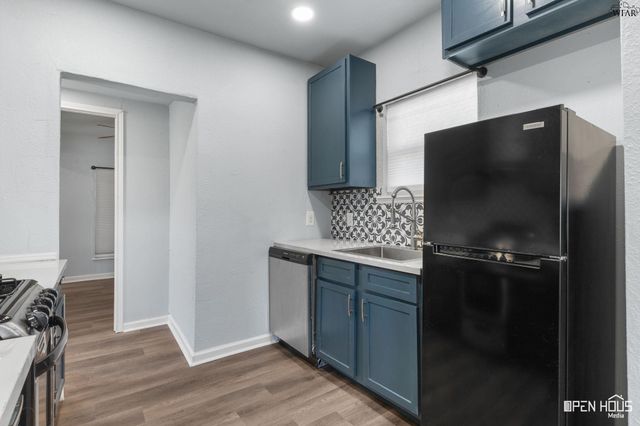 104 S WALNUT STREET, Holliday, TX 76366