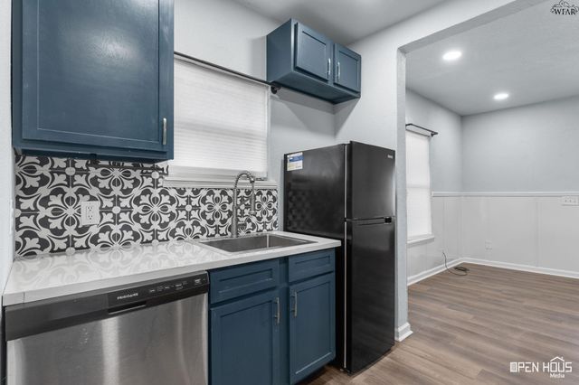 104 S WALNUT STREET, Holliday, TX 76366