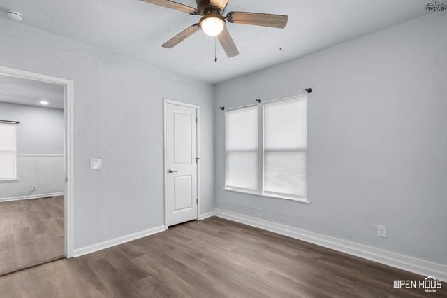 104 S WALNUT STREET, Holliday, TX 76366