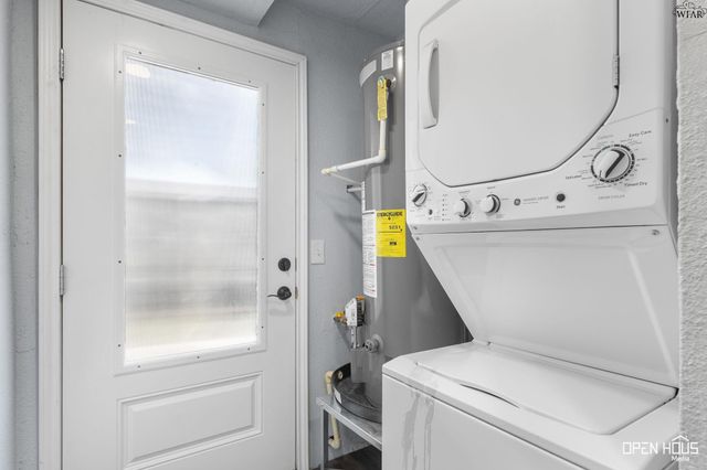 104 S WALNUT STREET, Holliday, TX 76366