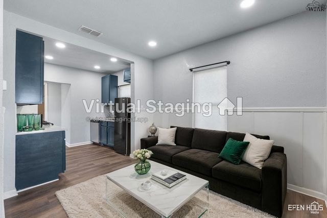 104 S WALNUT STREET, Holliday, TX 76366