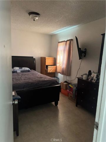 174 E 11th, Perris, CA 92570