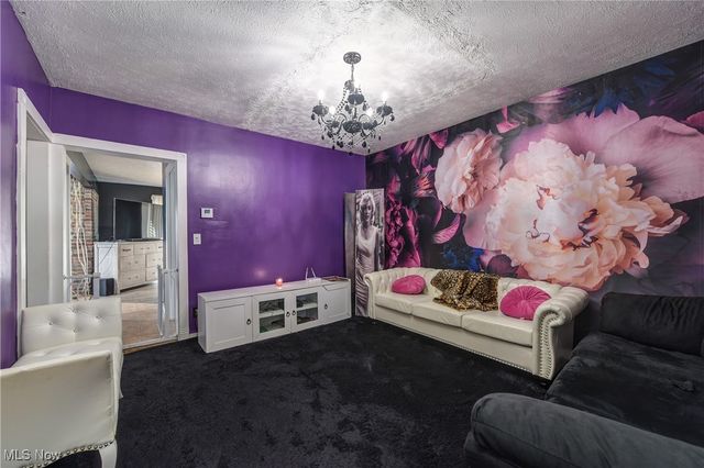 3451 W 98th Street, Cleveland, OH 44102