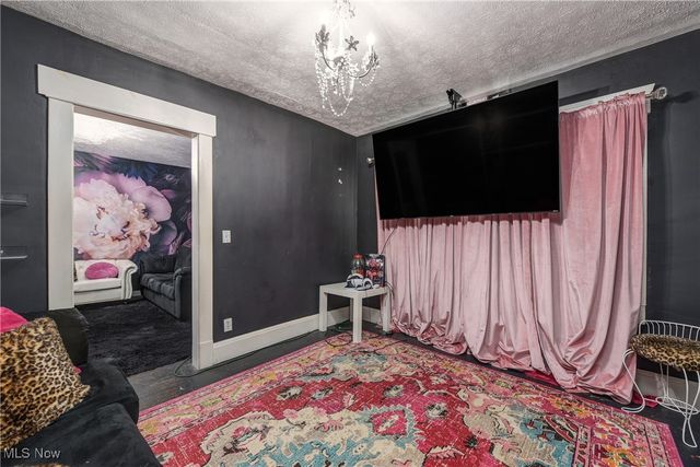 3451 W 98th Street, Cleveland, OH 44102