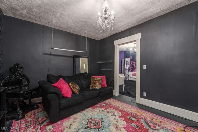 3451 W 98th Street, Cleveland, OH 44102