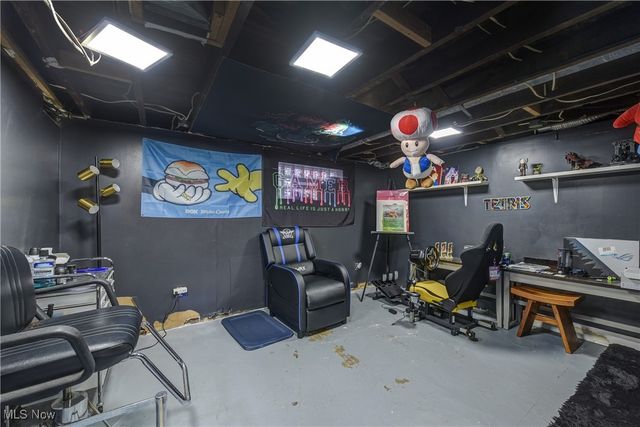 3451 W 98th Street, Cleveland, OH 44102