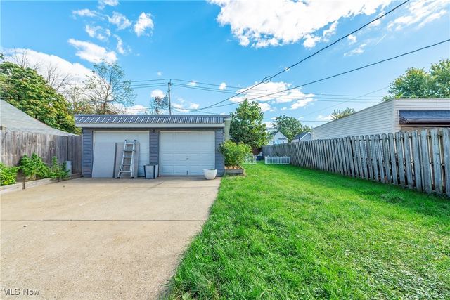 3451 W 98th Street, Cleveland, OH 44102