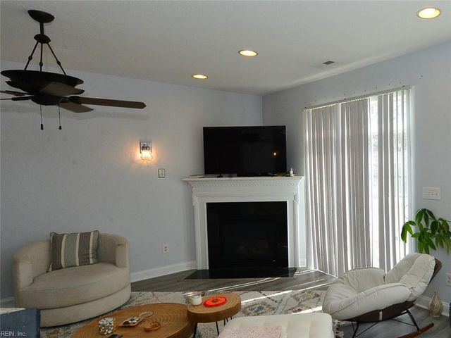 965 Iron Bridge DR, Virginia Beach, VA 23462