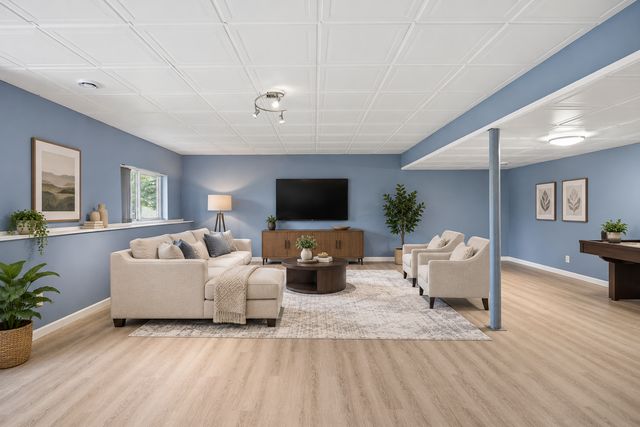 8270 Arrowwood Lane N, Maple Grove, MN 55369