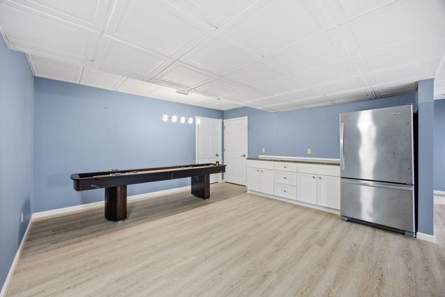 8270 Arrowwood Lane N, Maple Grove, MN 55369