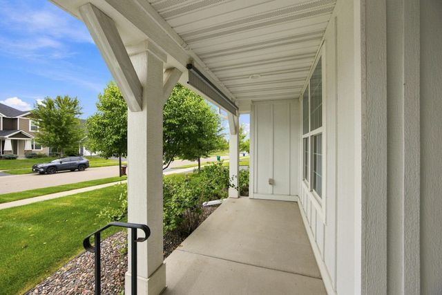 8270 Arrowwood Lane N, Maple Grove, MN 55369