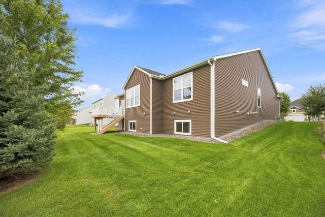 8270 Arrowwood Lane N, Maple Grove, MN 55369