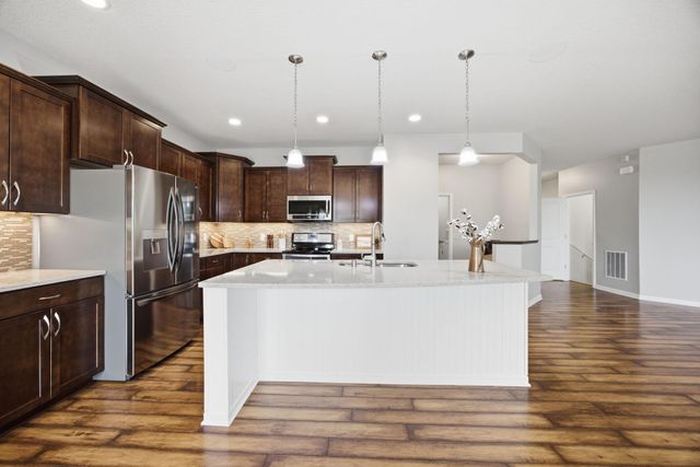 8270 Arrowwood Lane N, Maple Grove, MN 55369