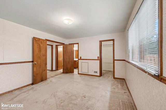 46396 Peach Grove Avenue, Macomb, MI 48044