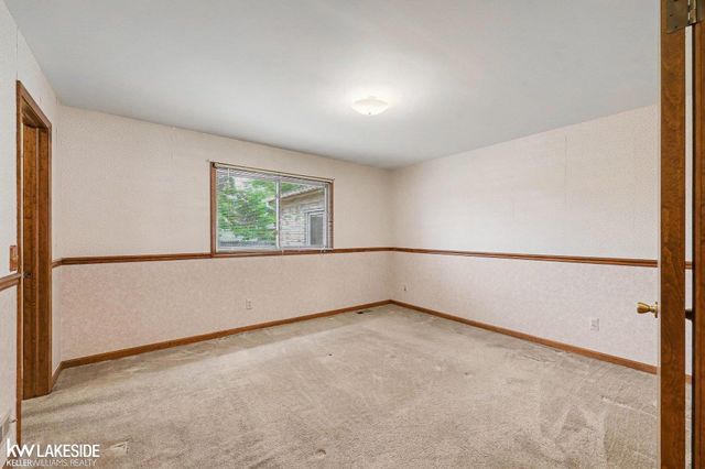 46396 Peach Grove Avenue, Macomb, MI 48044