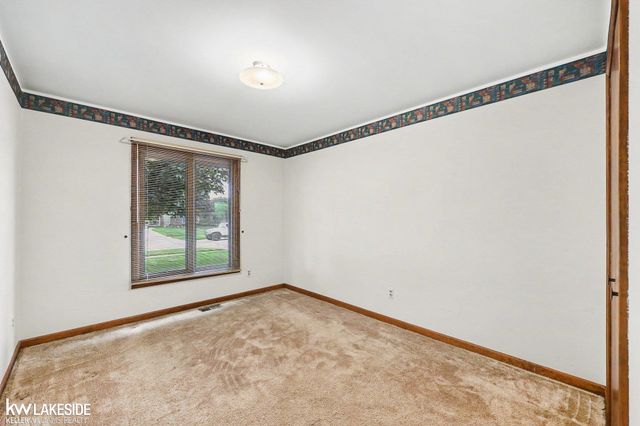 46396 Peach Grove Avenue, Macomb, MI 48044
