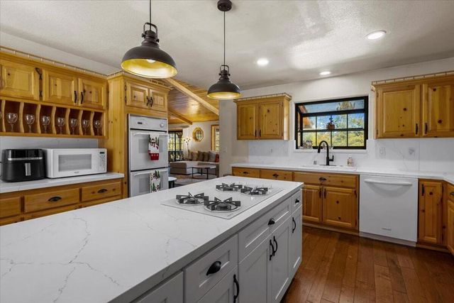 1304 Malabar Way, Big Bear, CA 92314