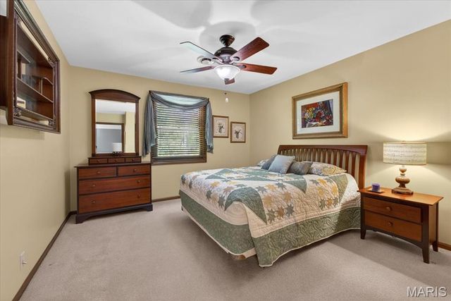 1010 Robert Drive, Godfrey, IL 62035