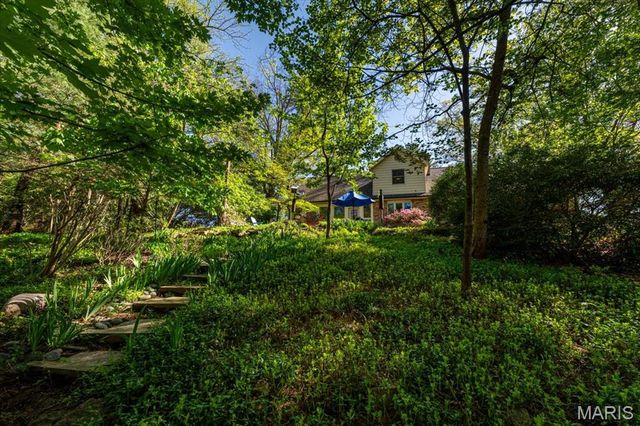 1010 Robert Drive, Godfrey, IL 62035