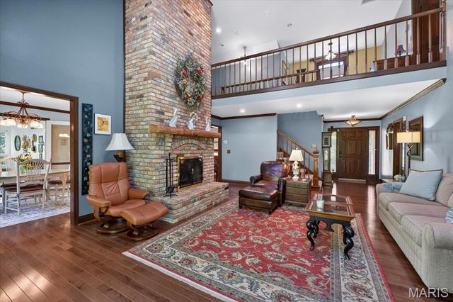 1010 Robert Drive, Godfrey, IL 62035