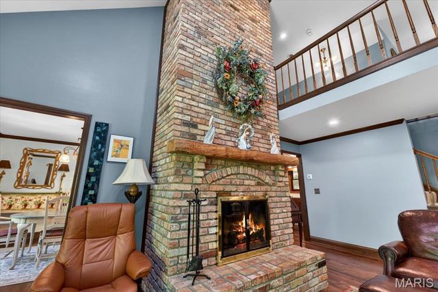 1010 Robert Drive, Godfrey, IL 62035