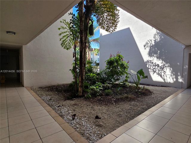 7477 SW 82nd St C115, Miami, FL 33143