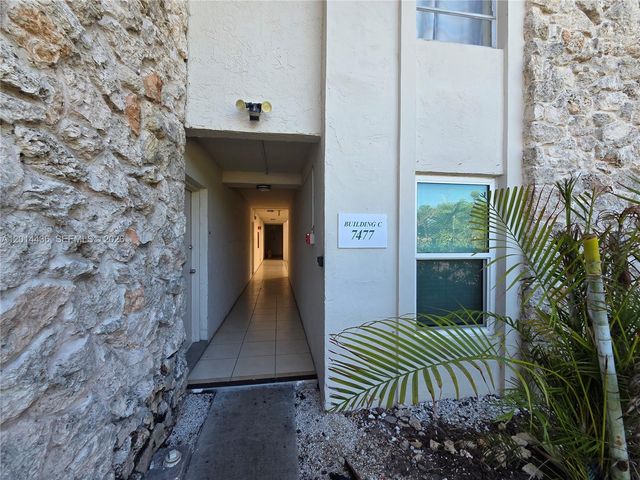 7477 SW 82nd St C115, Miami, FL 33143