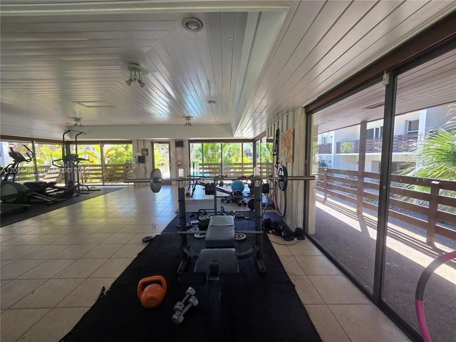 7477 SW 82nd St C115, Miami, FL 33143