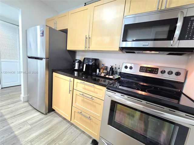 7477 SW 82nd St C115, Miami, FL 33143