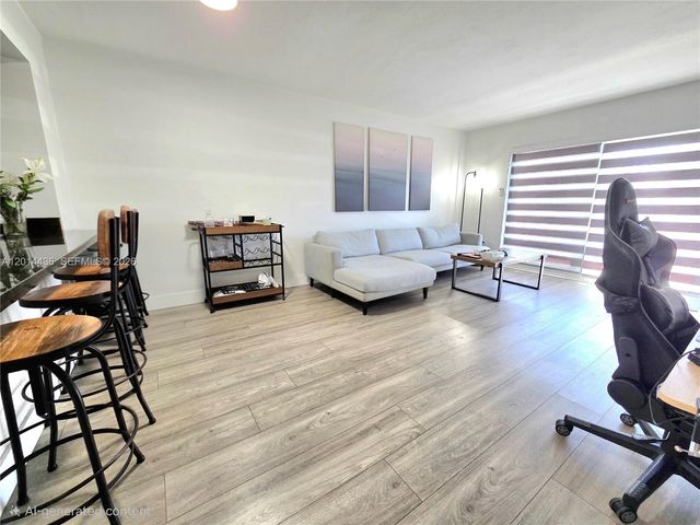 7477 SW 82nd St C115, Miami, FL 33143