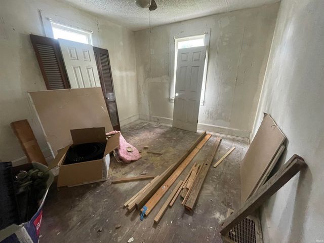 1331 E Indiana Street, Evansville, IN 47711