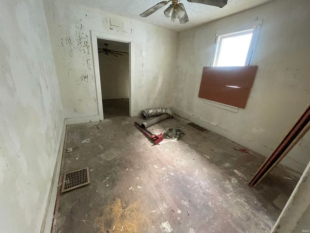 1331 E Indiana Street, Evansville, IN 47711