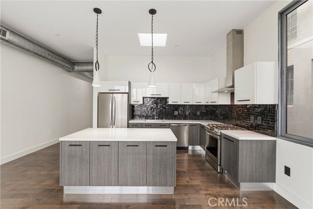 433 Pine 408, Long Beach, CA 90802